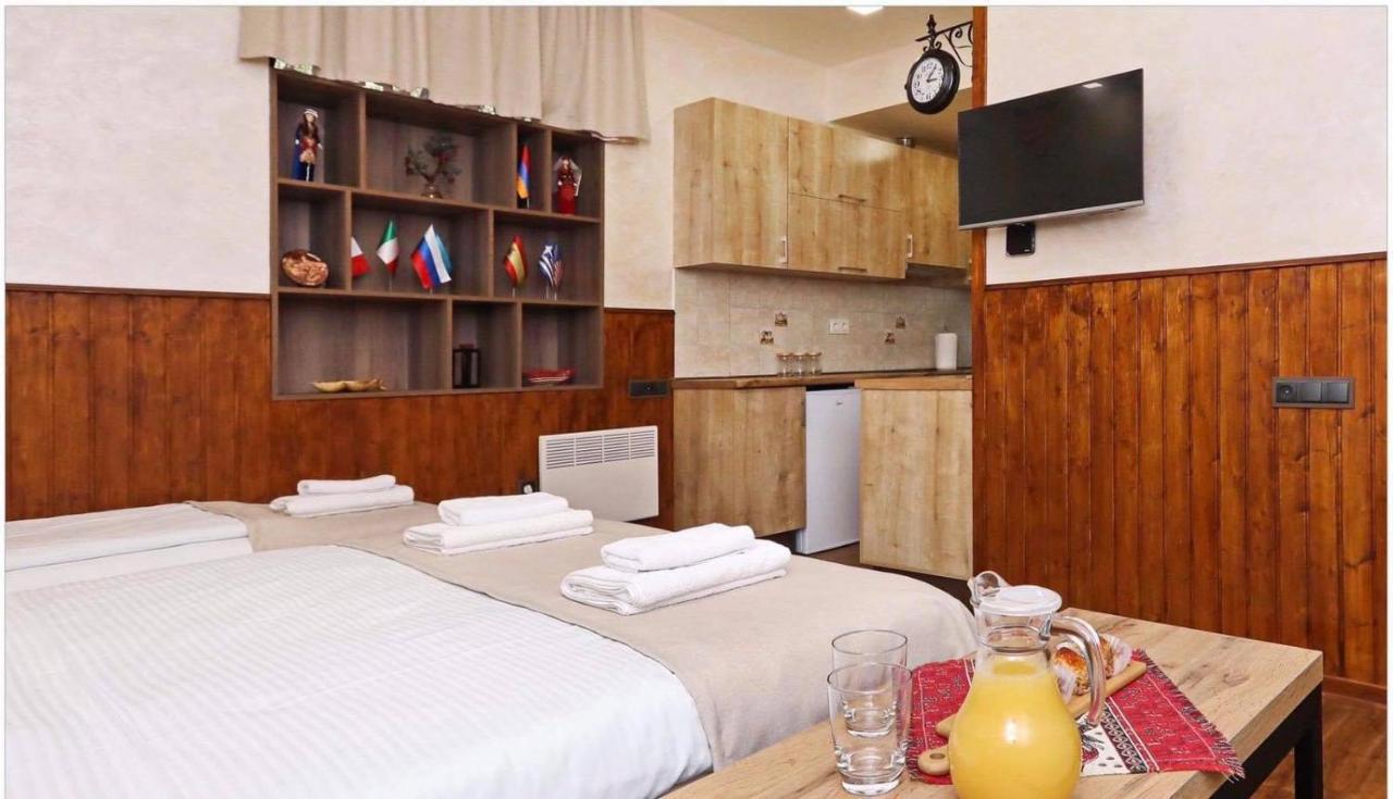 Mini-Hotel Şara Talyan&Tours Erévan Extérieur photo
