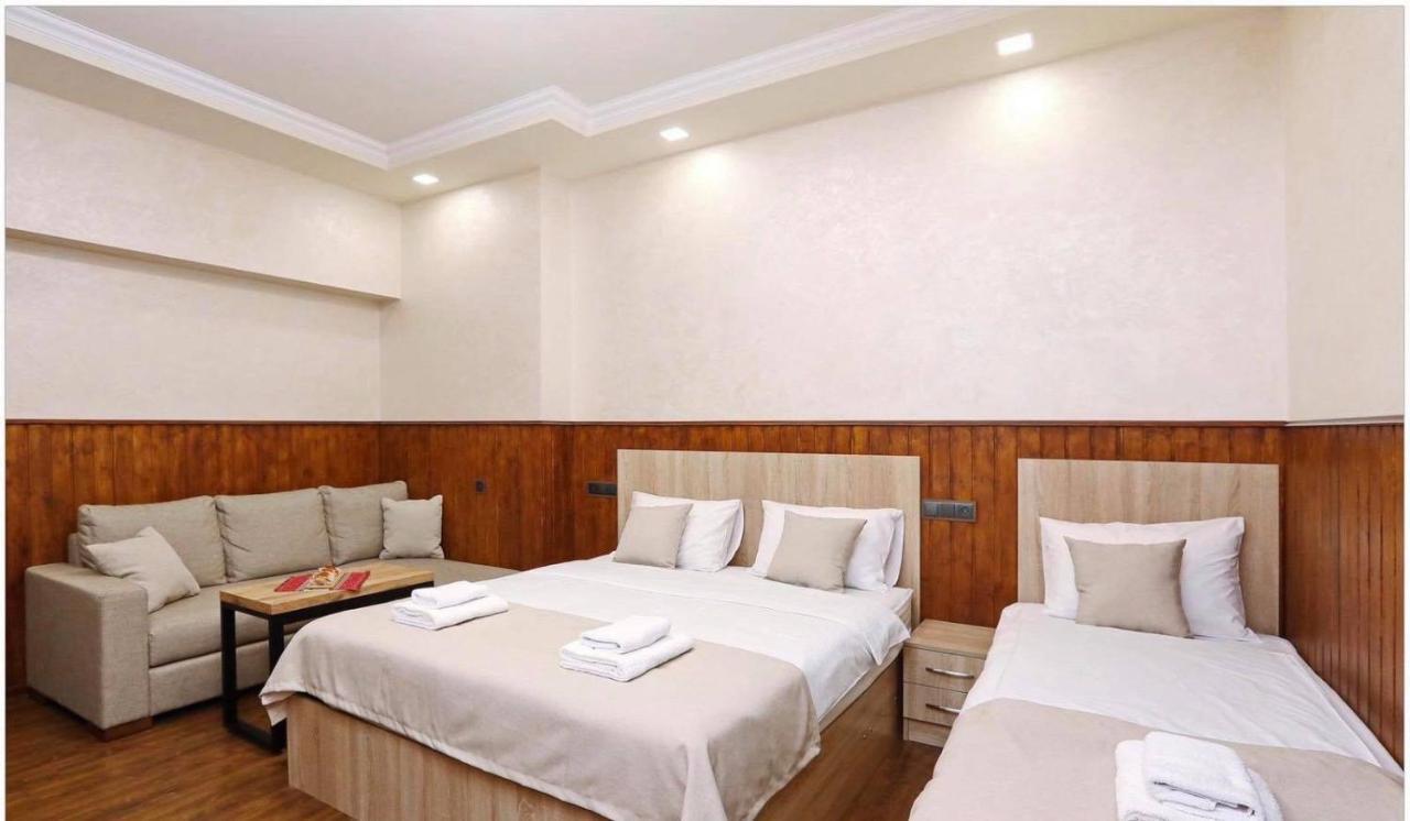 Mini-Hotel Şara Talyan&Tours Erévan Extérieur photo