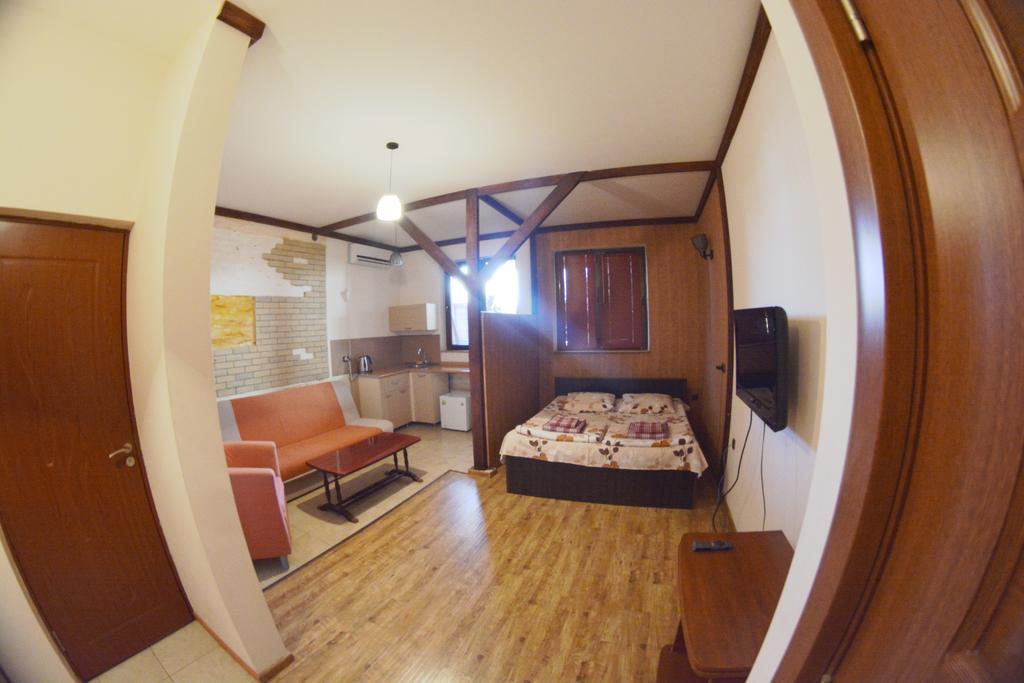 Mini-Hotel Şara Talyan&Tours Erévan Chambre photo