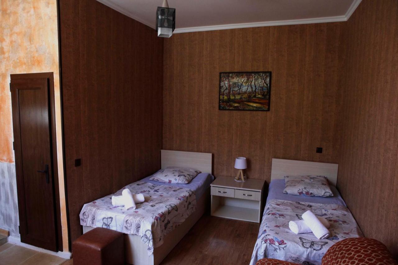 Mini-Hotel Şara Talyan&Tours Erévan Extérieur photo
