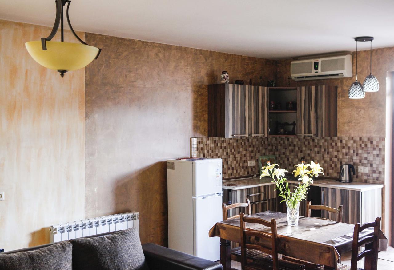 Mini-Hotel Şara Talyan&Tours Erévan Extérieur photo